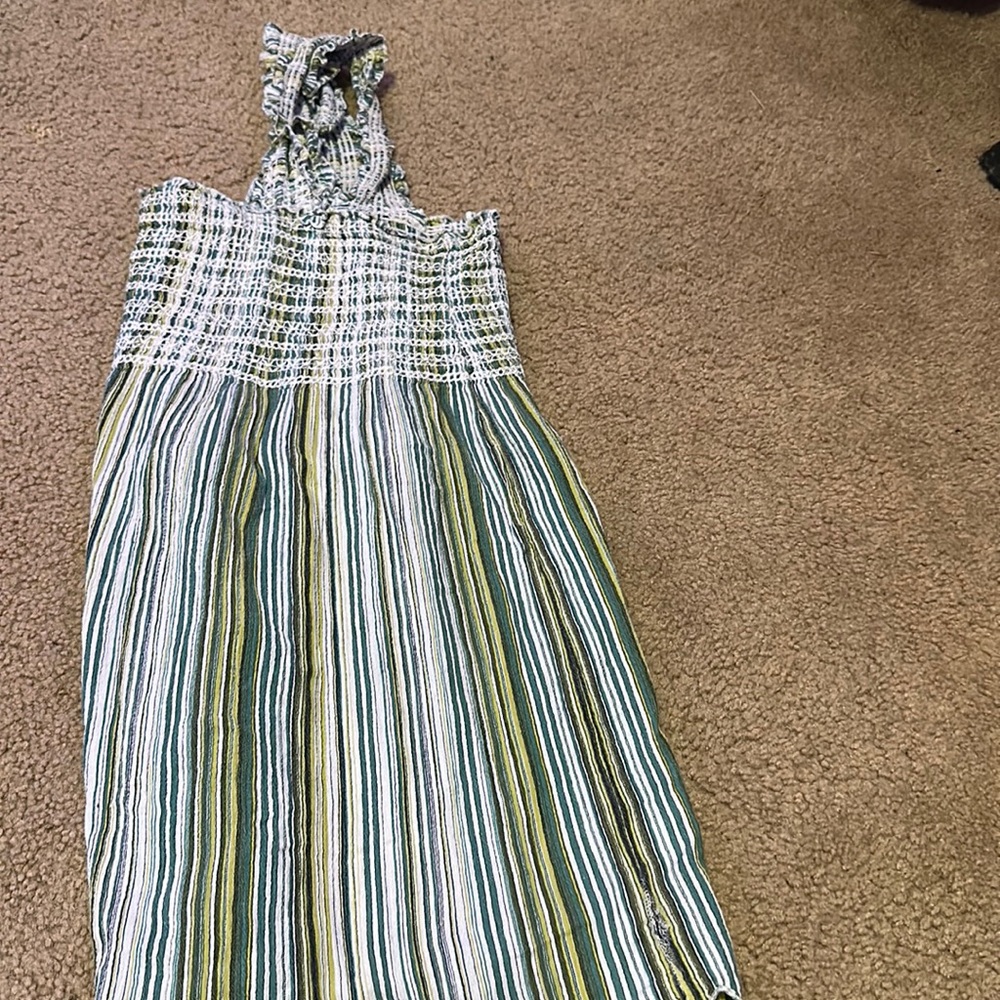 Apt.9 flowy shirt with tank straps